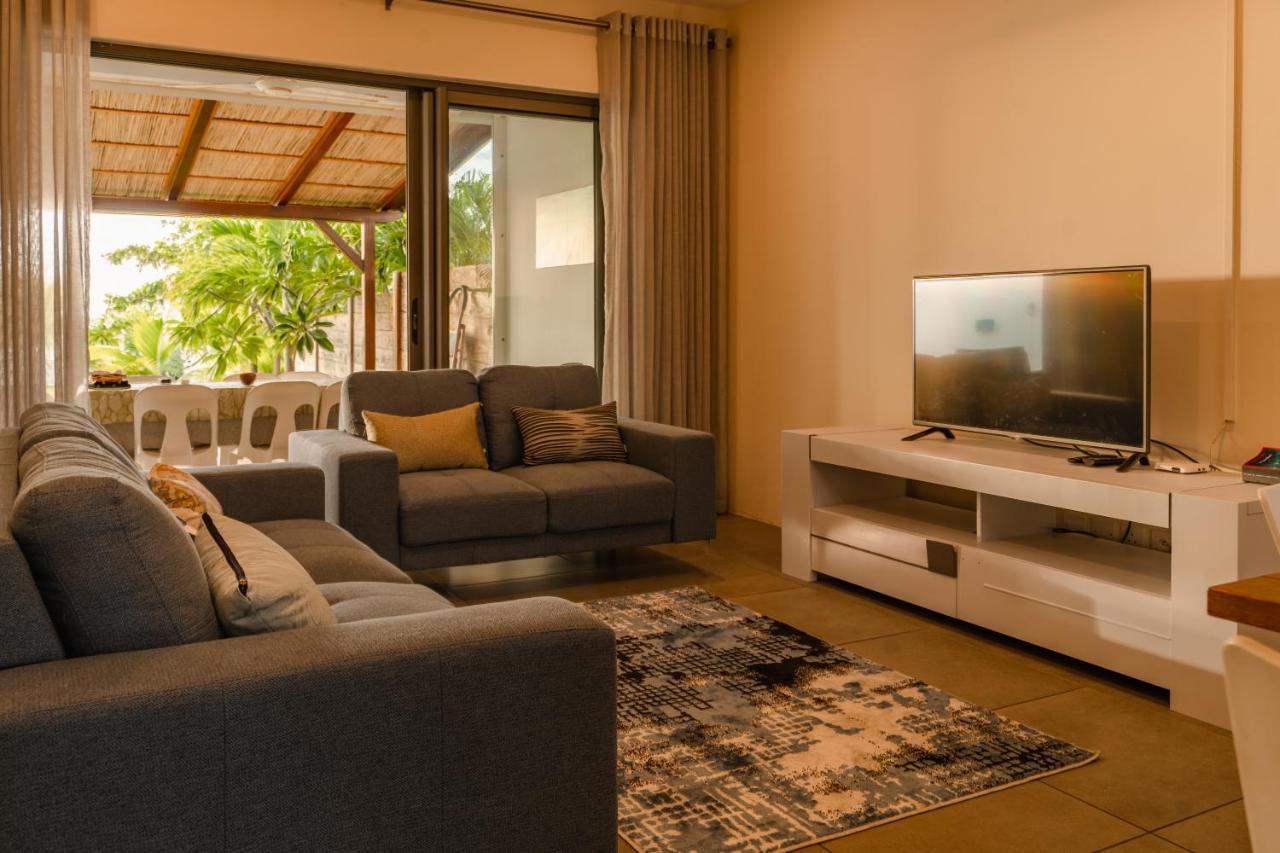 Stella Marris Beachfront Villa Pointe aux Sable Luaran gambar