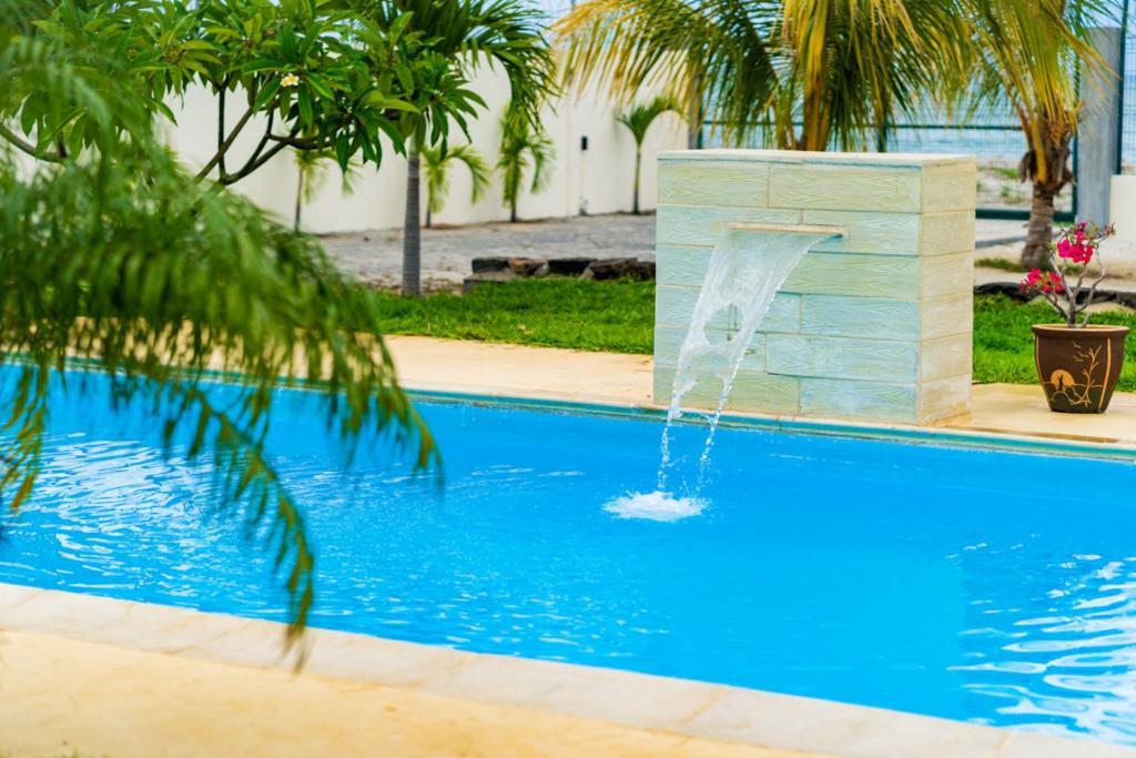 Stella Marris Beachfront Villa Pointe aux Sable Luaran gambar