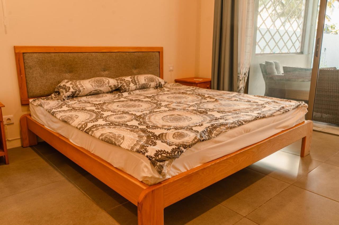 Stella Marris Beachfront Villa Pointe aux Sable Luaran gambar