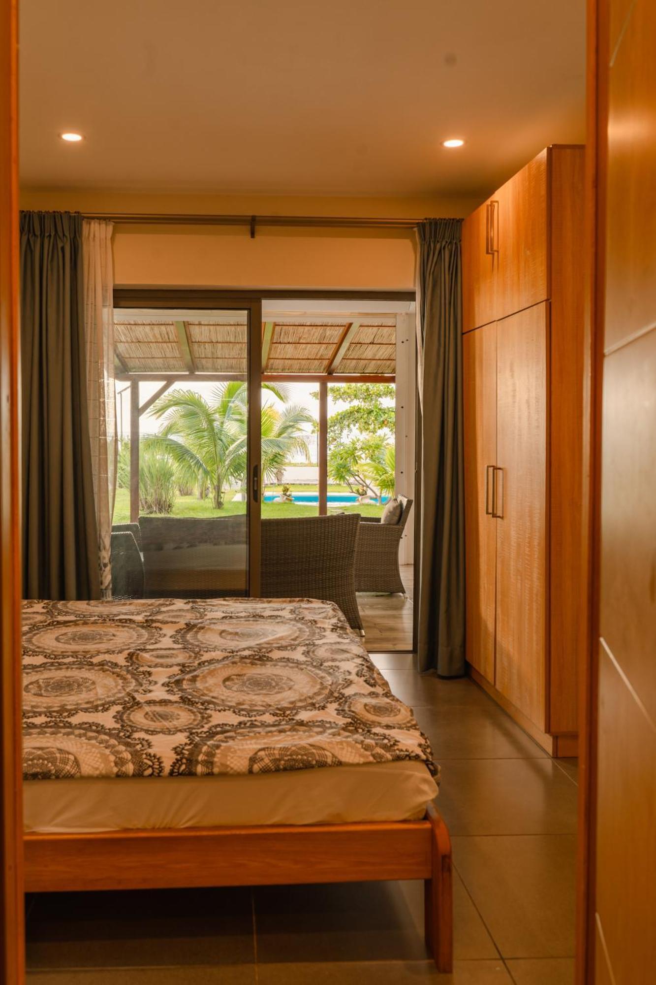 Stella Marris Beachfront Villa Pointe aux Sable Luaran gambar