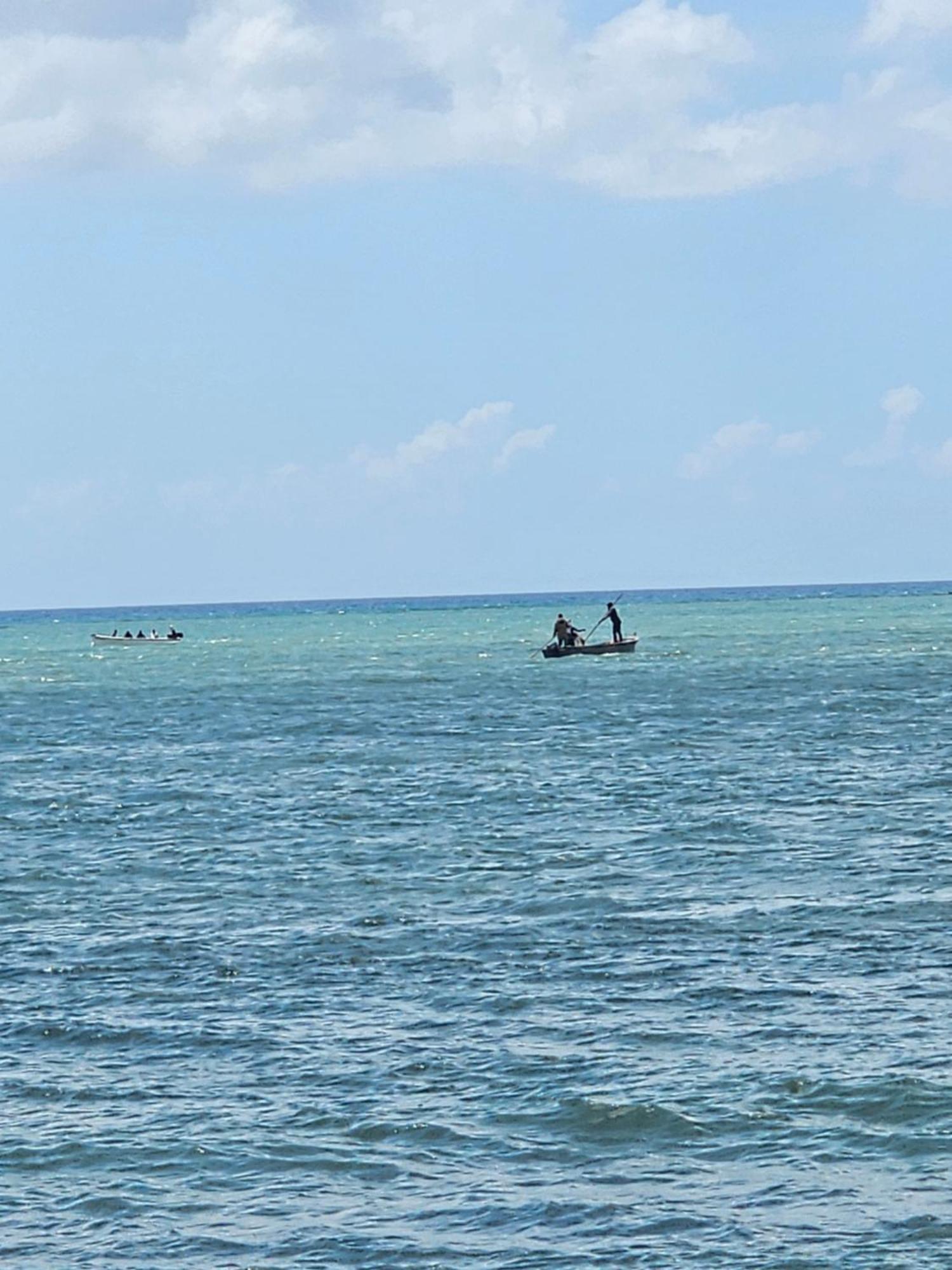 Stella Marris Beachfront Villa Pointe aux Sable Luaran gambar